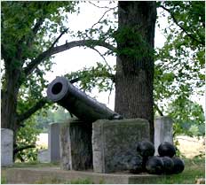 Oakland Cemetery in Warsaw Illinois - Statue with Cross